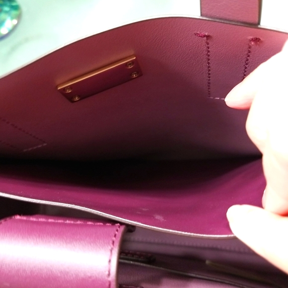 Kate Spade Mini Nelle Putnam Drive Convertible Tote in Plum Leather - Picture 11 of 12